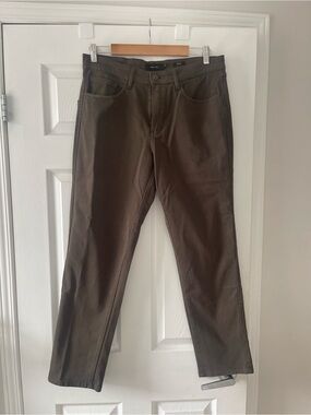 Massimo Dutti Tapered Fit Pants in Dark Olive